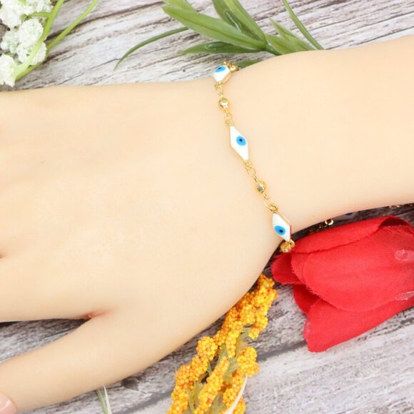 "Trendy Bracelet for Girls & Women – Cute, Adjustable & Gift-Ready | MLCRC1644 - Picture 6 of 10